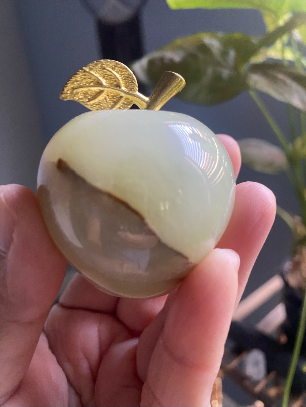 Green Onyx Apple Carving